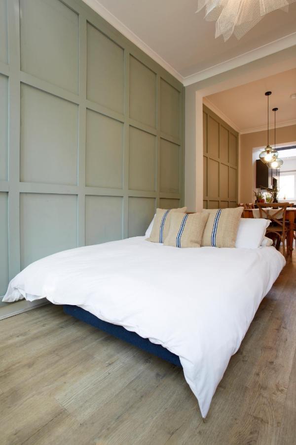 Casa vacanze The Bishy By Chateau Anna, Centre & Free Parking *
